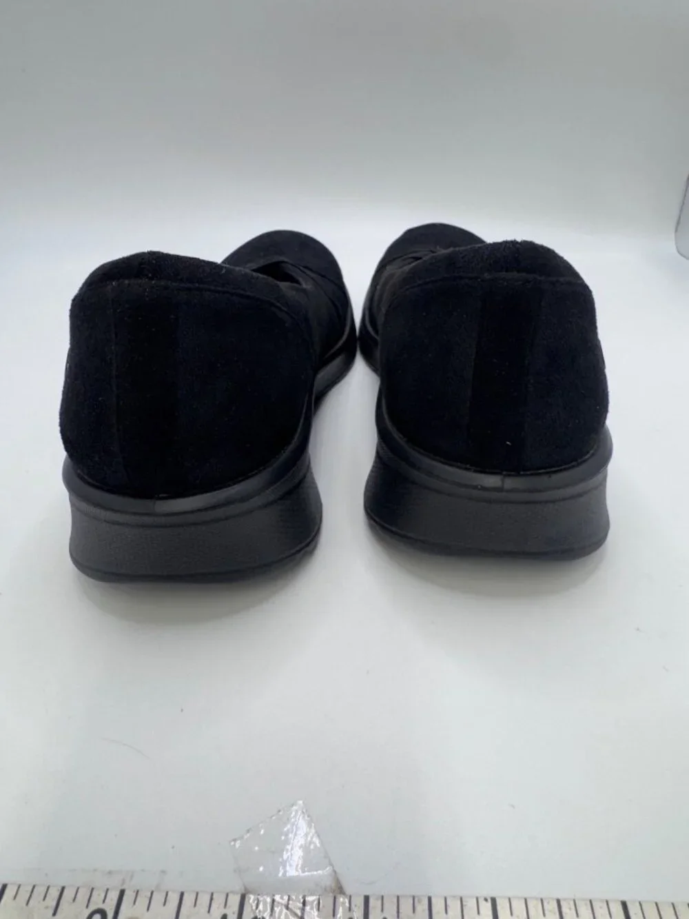 BZees Womens Size 9W Black Slip-On Shoes Cushioned Insoles Lightweight Design